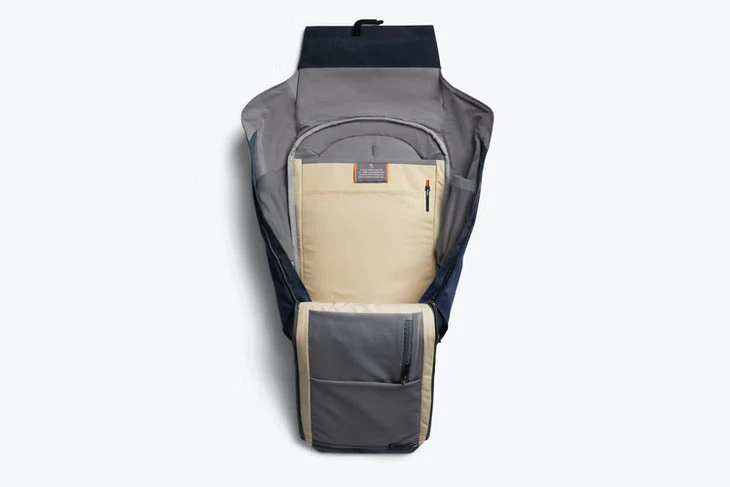 Venture Backpack 22L - Image 3