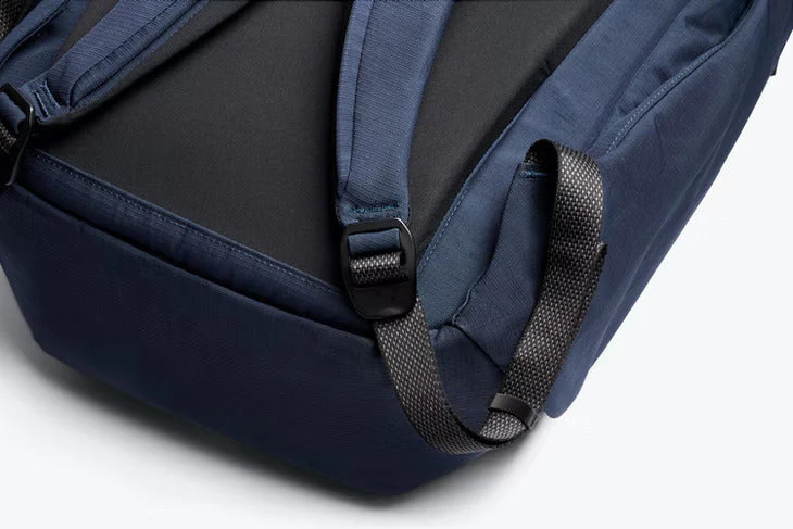 Venture Backpack 22L - Image 9